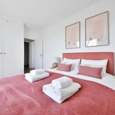 Eiffel Tower Magical View Fabulous 1 Br * Paris