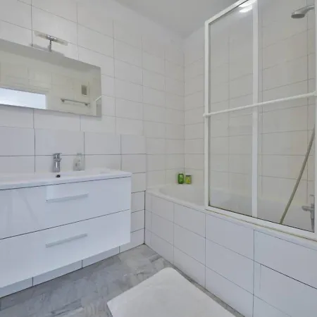 Eiffel Tower Magical View Fabulous 1 Br Apartment